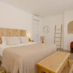 Luxury Chill Villa - Private pool, jacuzzi&exclusive guest experience *