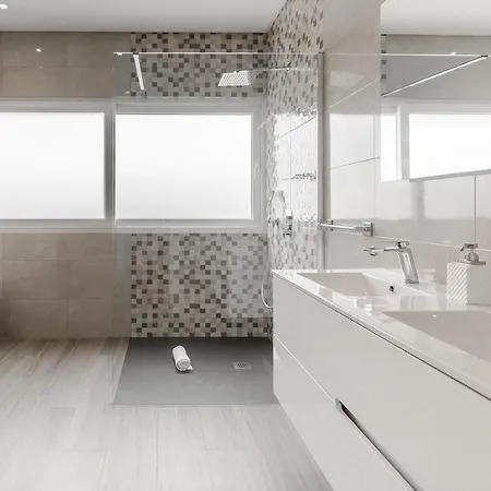 Villa Chill House, Luxury With Jacuzzi And Private Swimming Pool Santa Barbara (Lisbon)