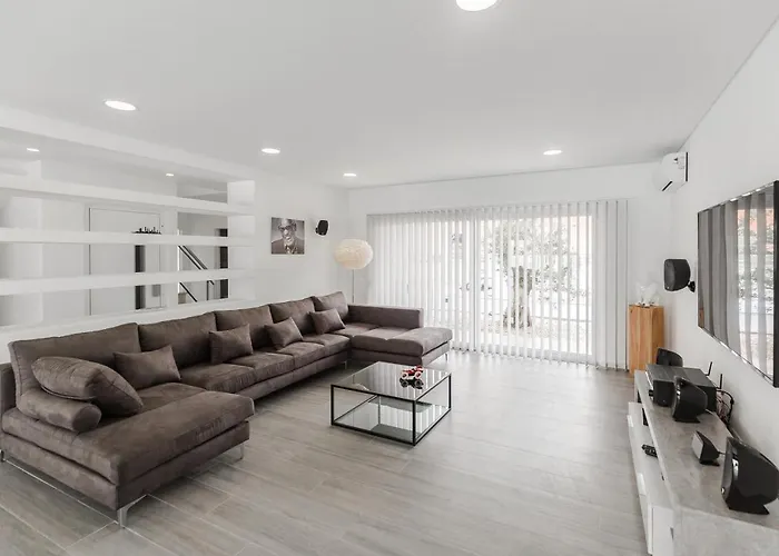 Chill - Luxury With Jacuzzi And Private Swimming Pool