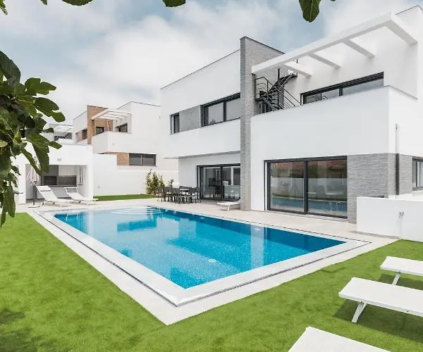 Villa Chill - Luxury With Jacuzzi And Private Swimming Pool